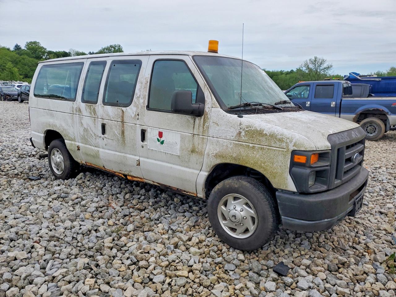 Ford Econoline E150 Wagon