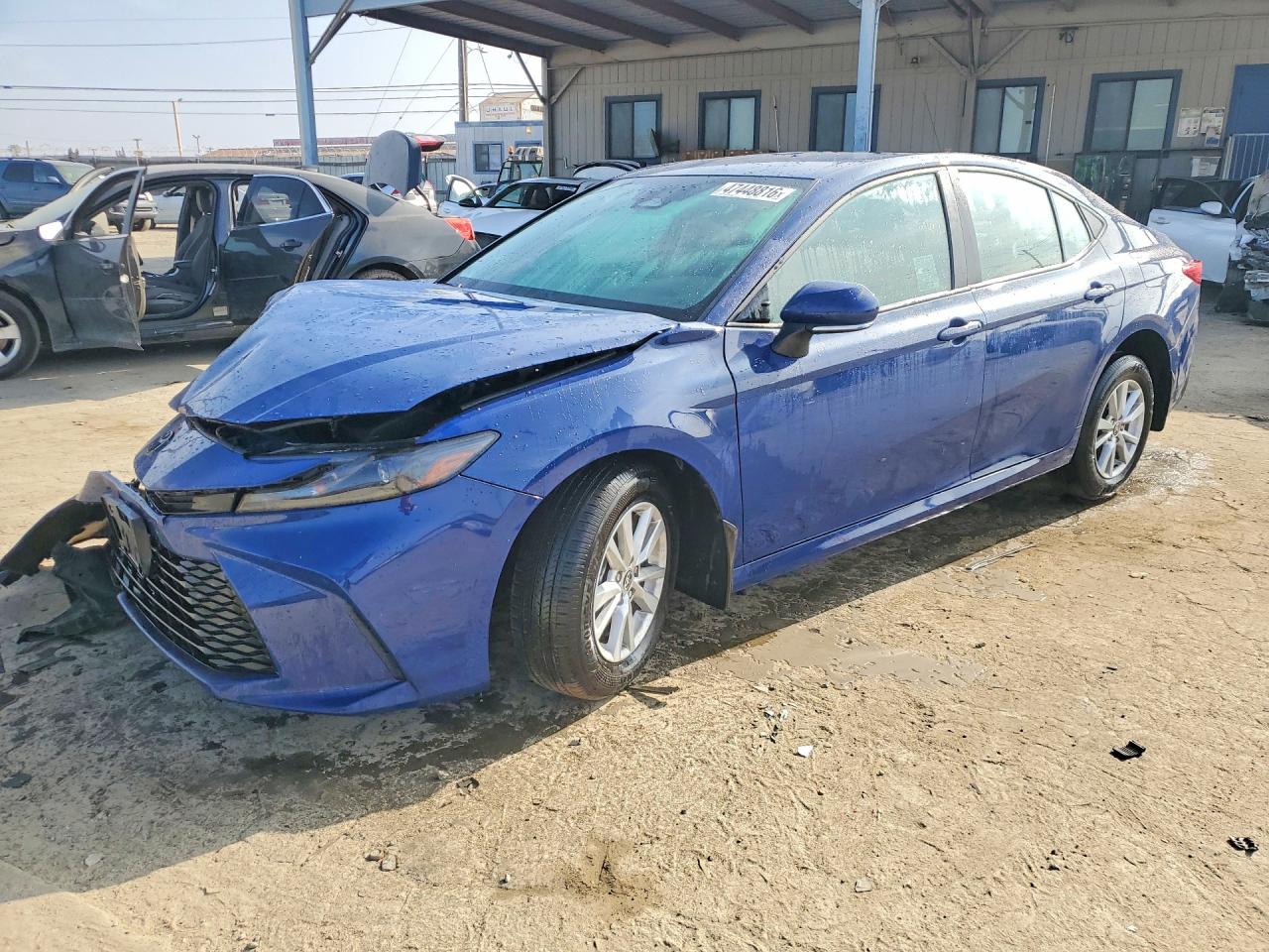 Salvage Toyota Camry Image