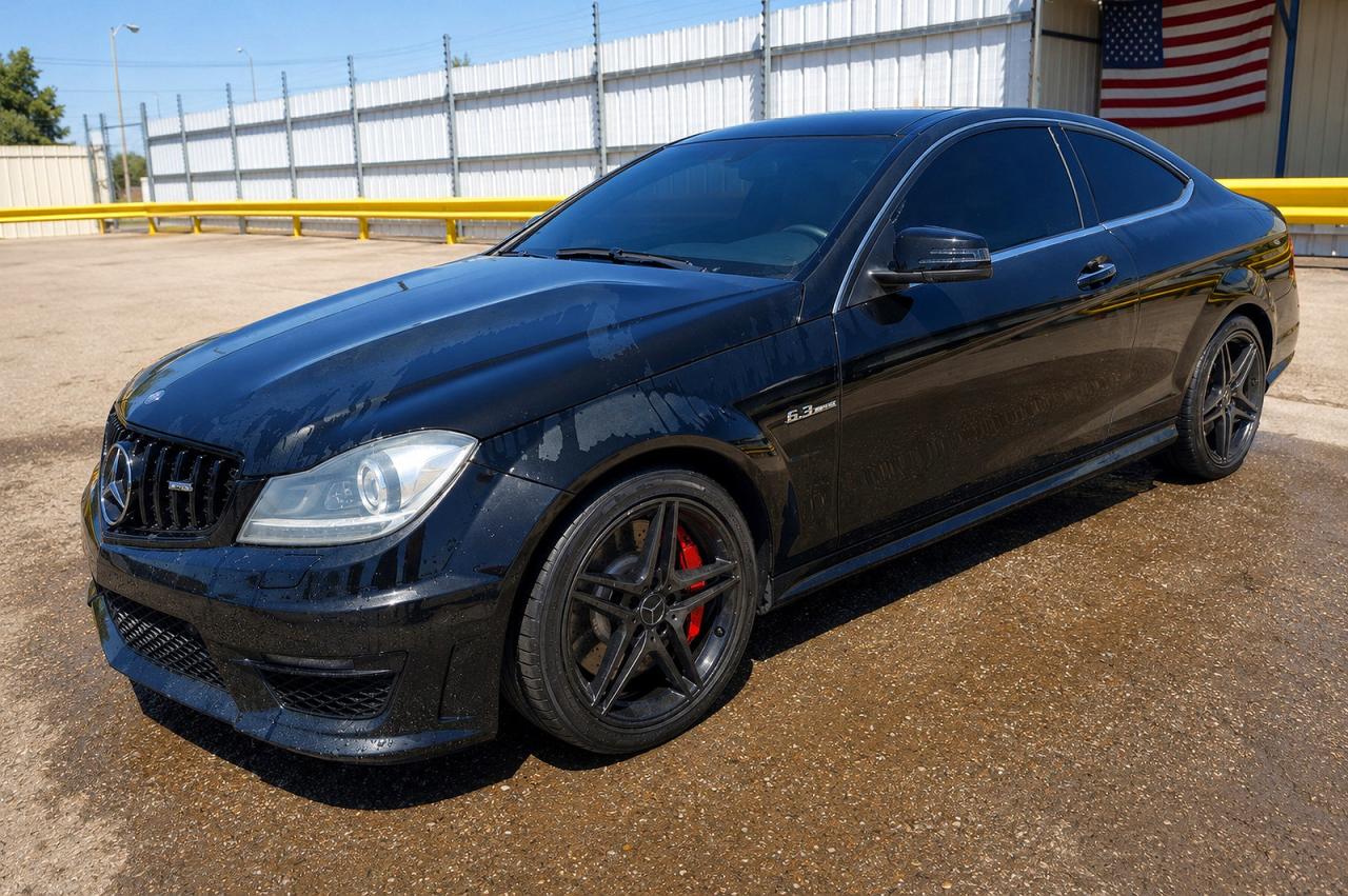 Salvage Mercedes-Benz C-Class Image