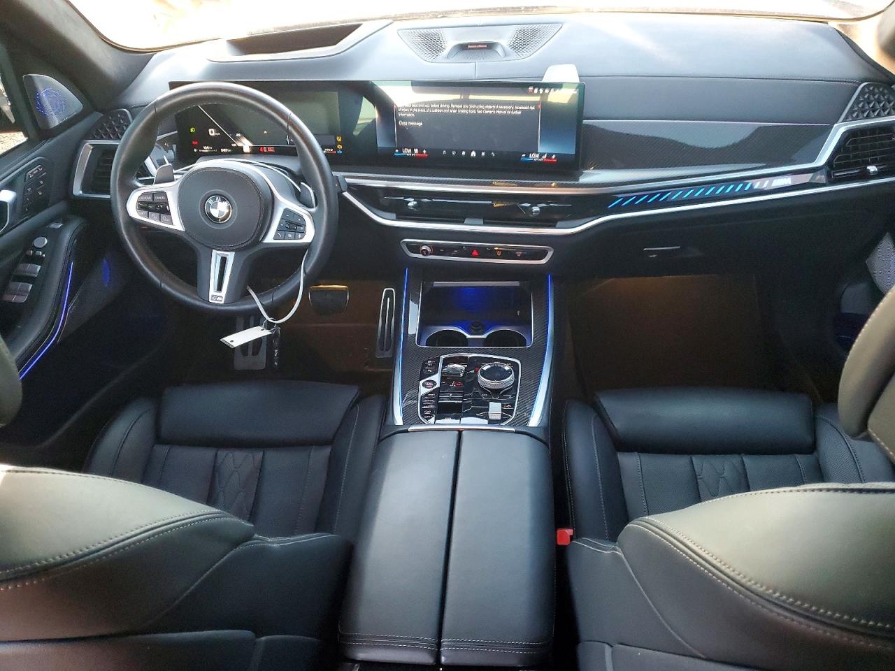 BMW X Series M60i