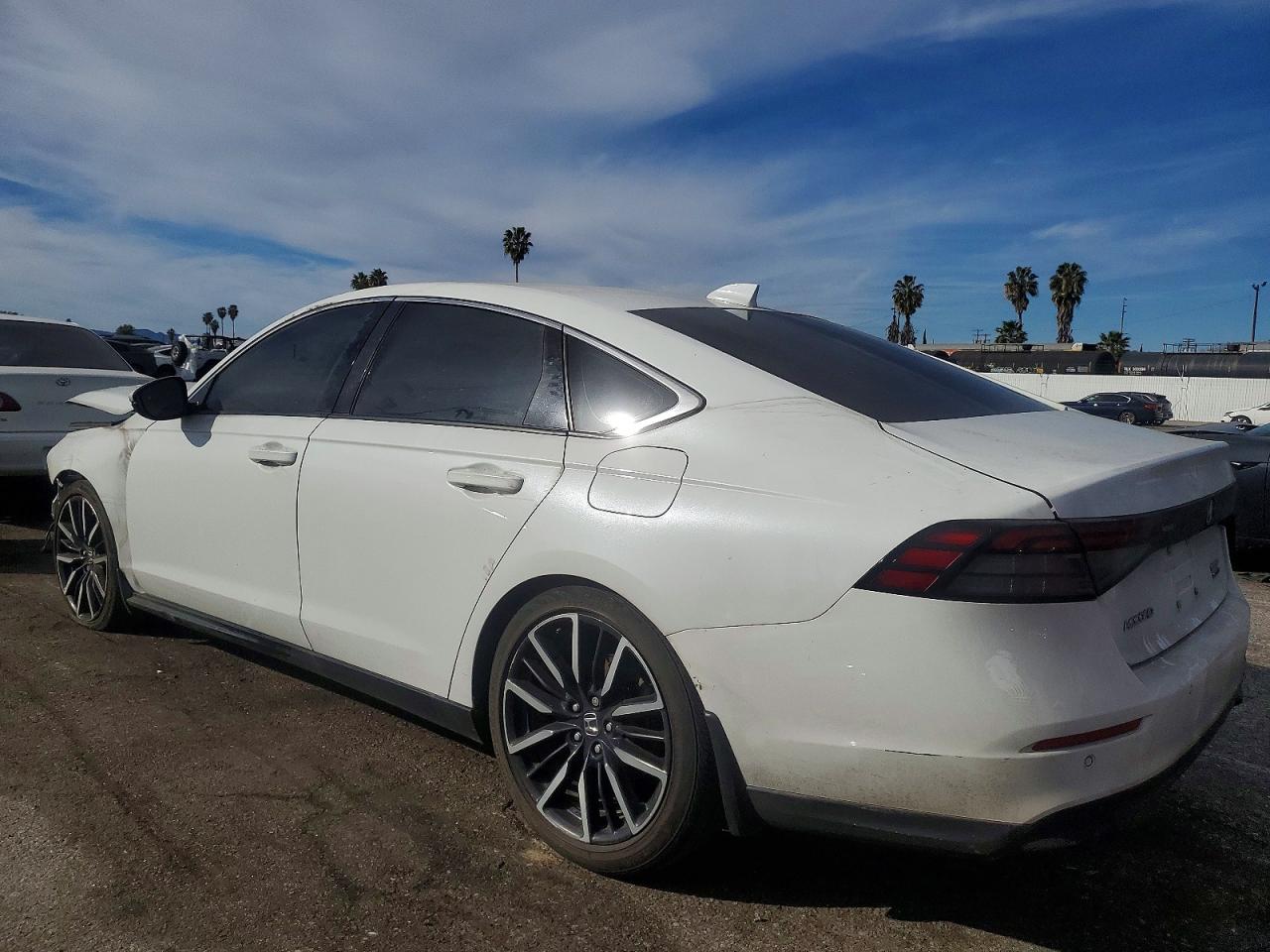 Honda Accord Touring Hybrid