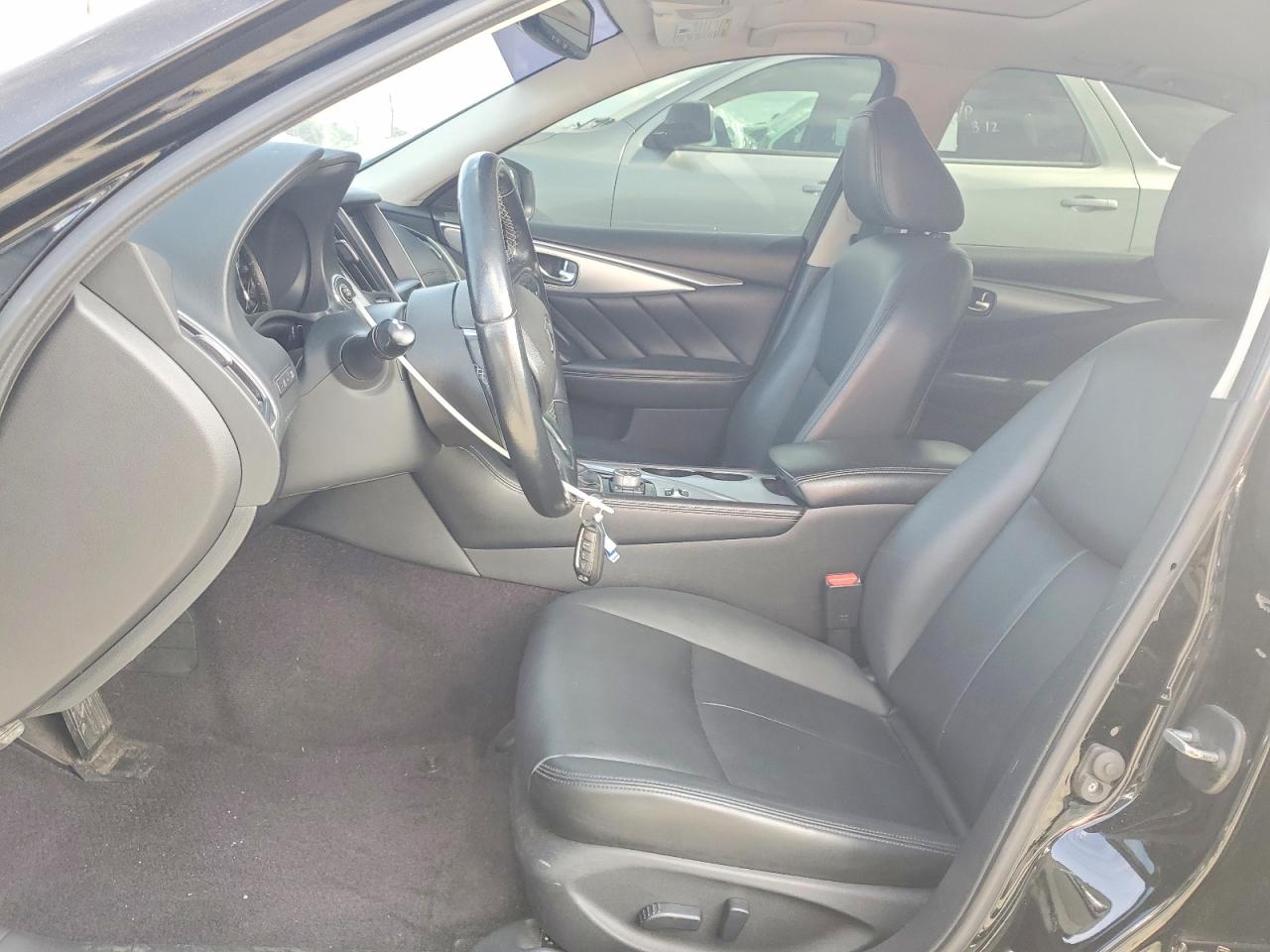INFINITI Q50