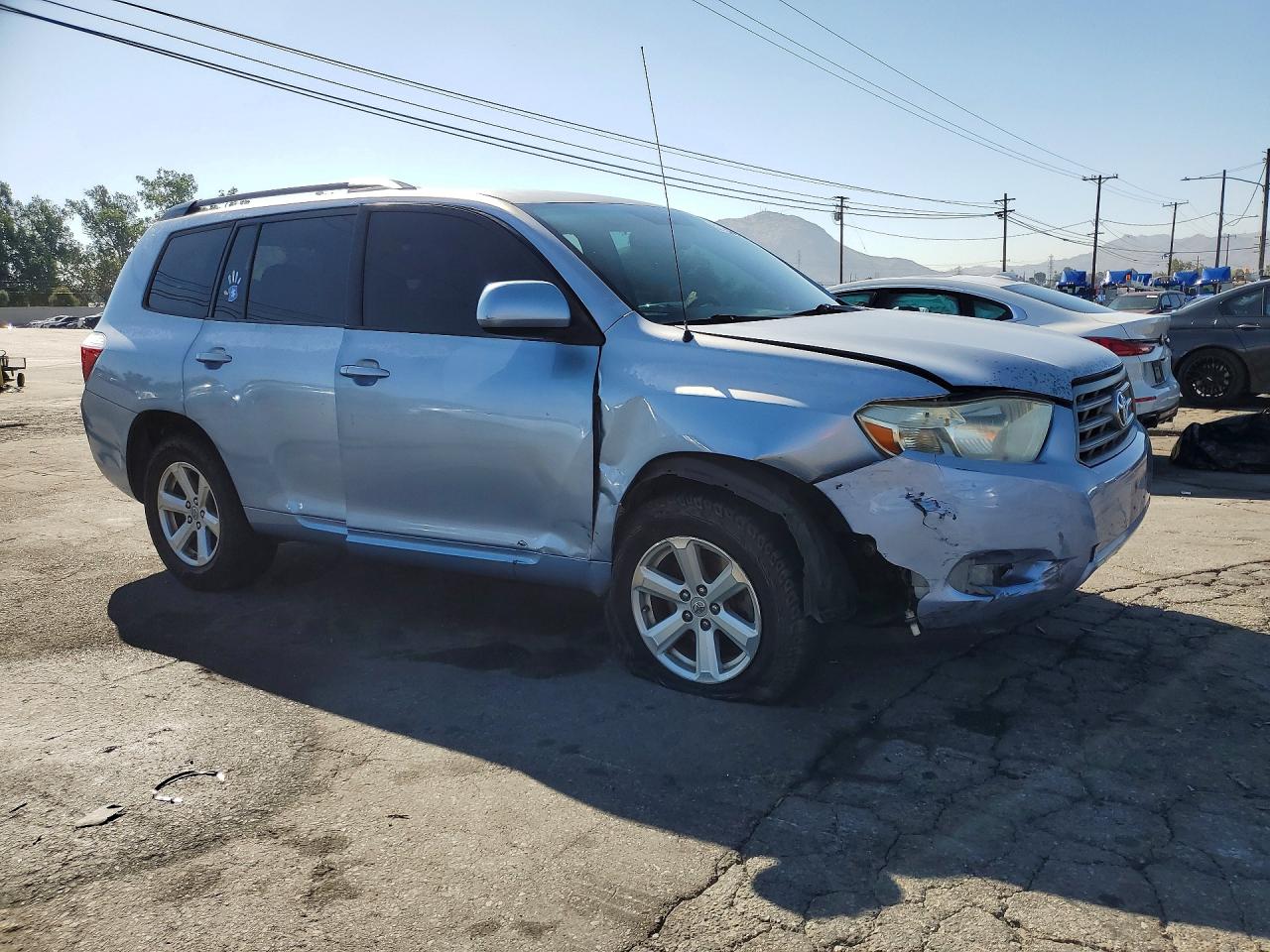 Toyota Highlander Base