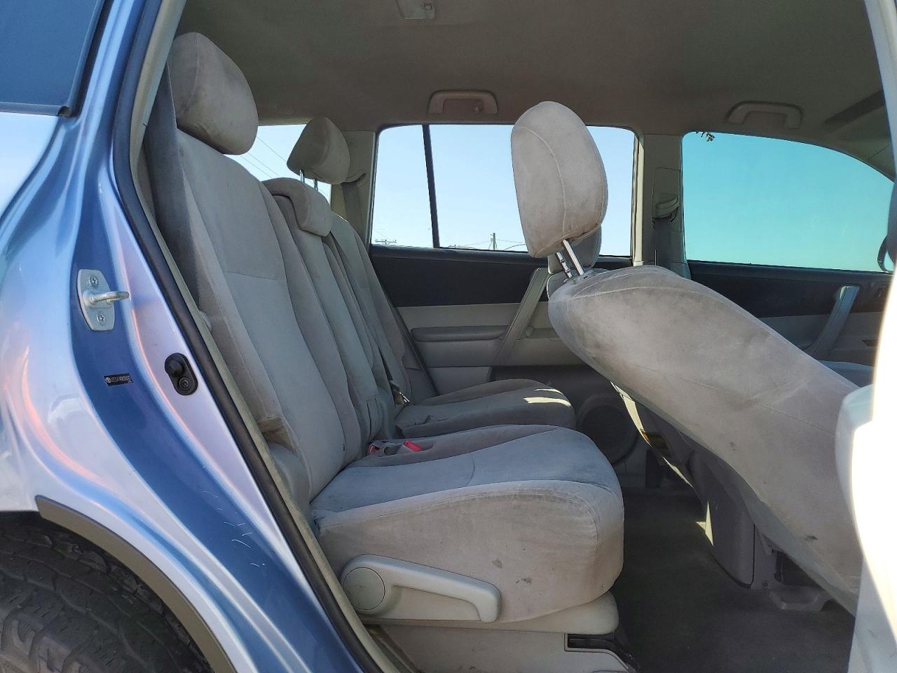 Toyota Highlander Base