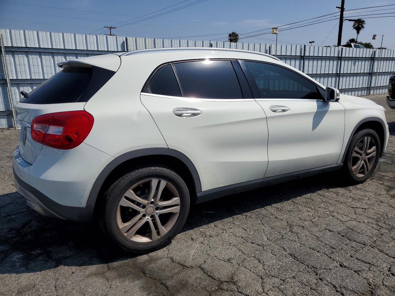 Mercedes-Benz GLA 250