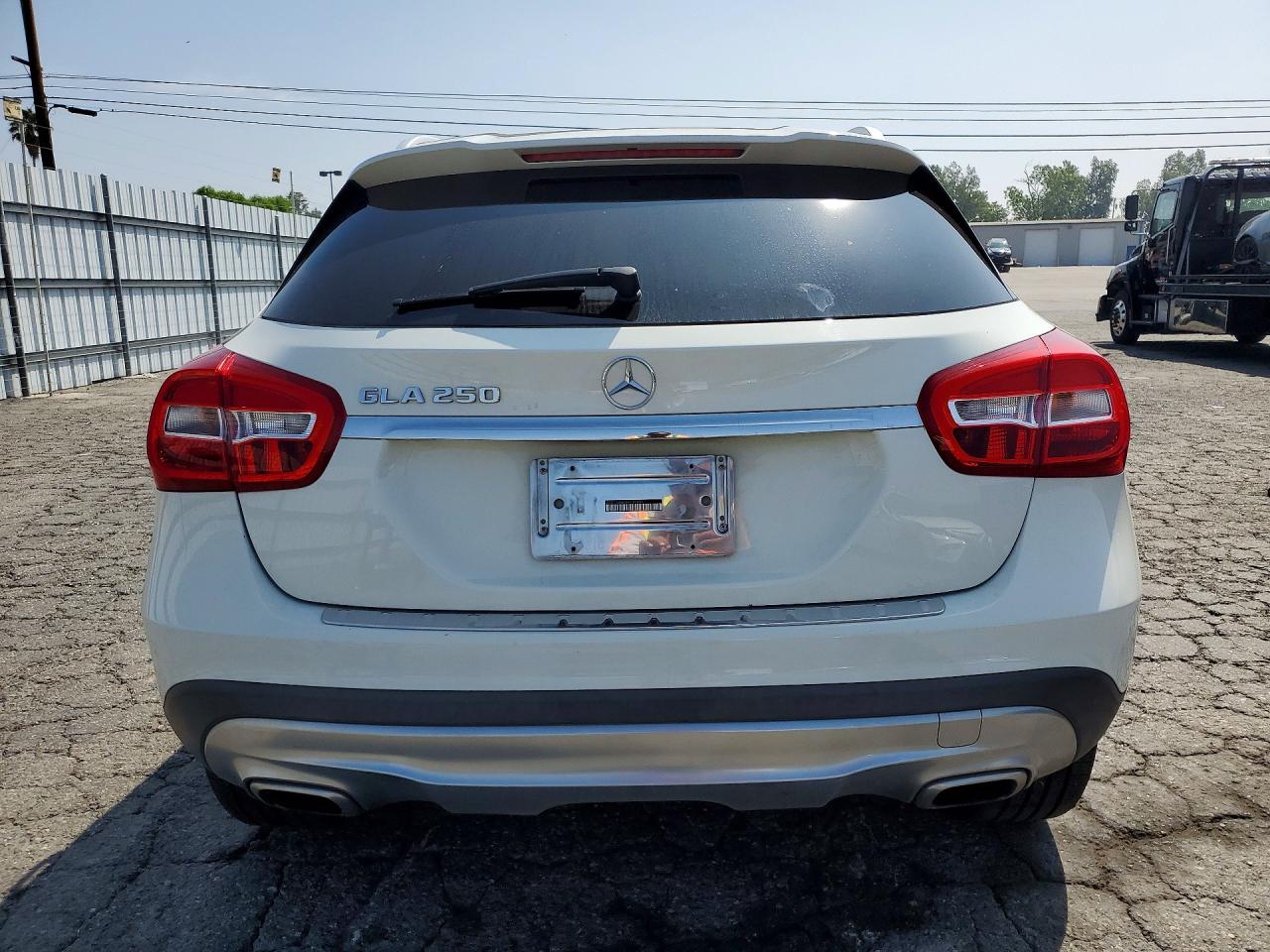 Mercedes-Benz GLA 250