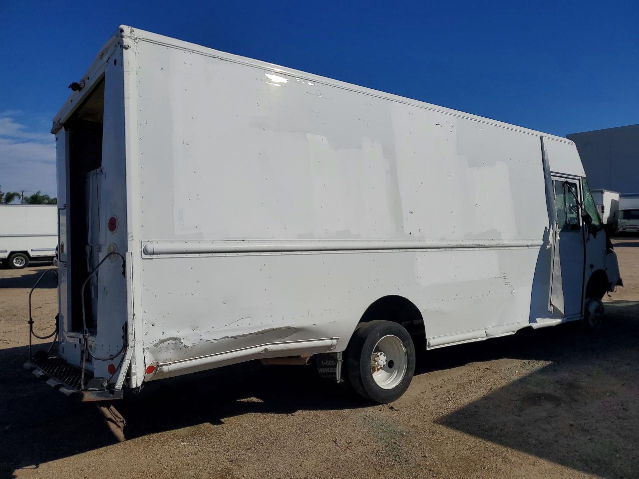 Freightliner Chassis M Line Walk-in Van