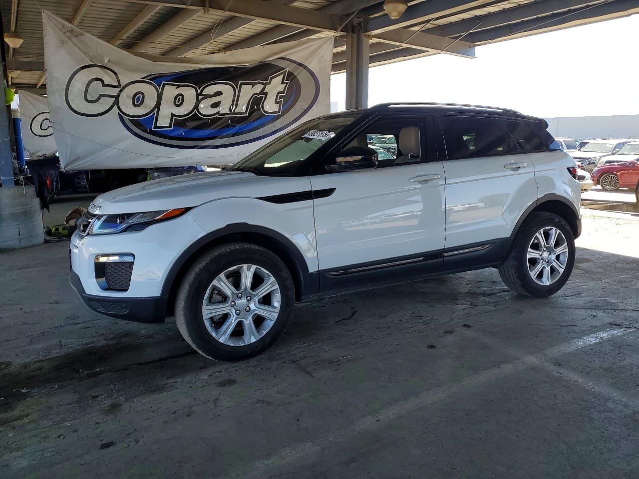 Salvage Land Rover Range Rover Image