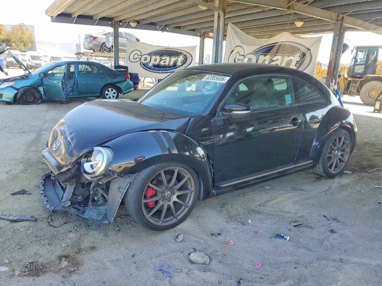Salvage Volkswagen Beetle Image