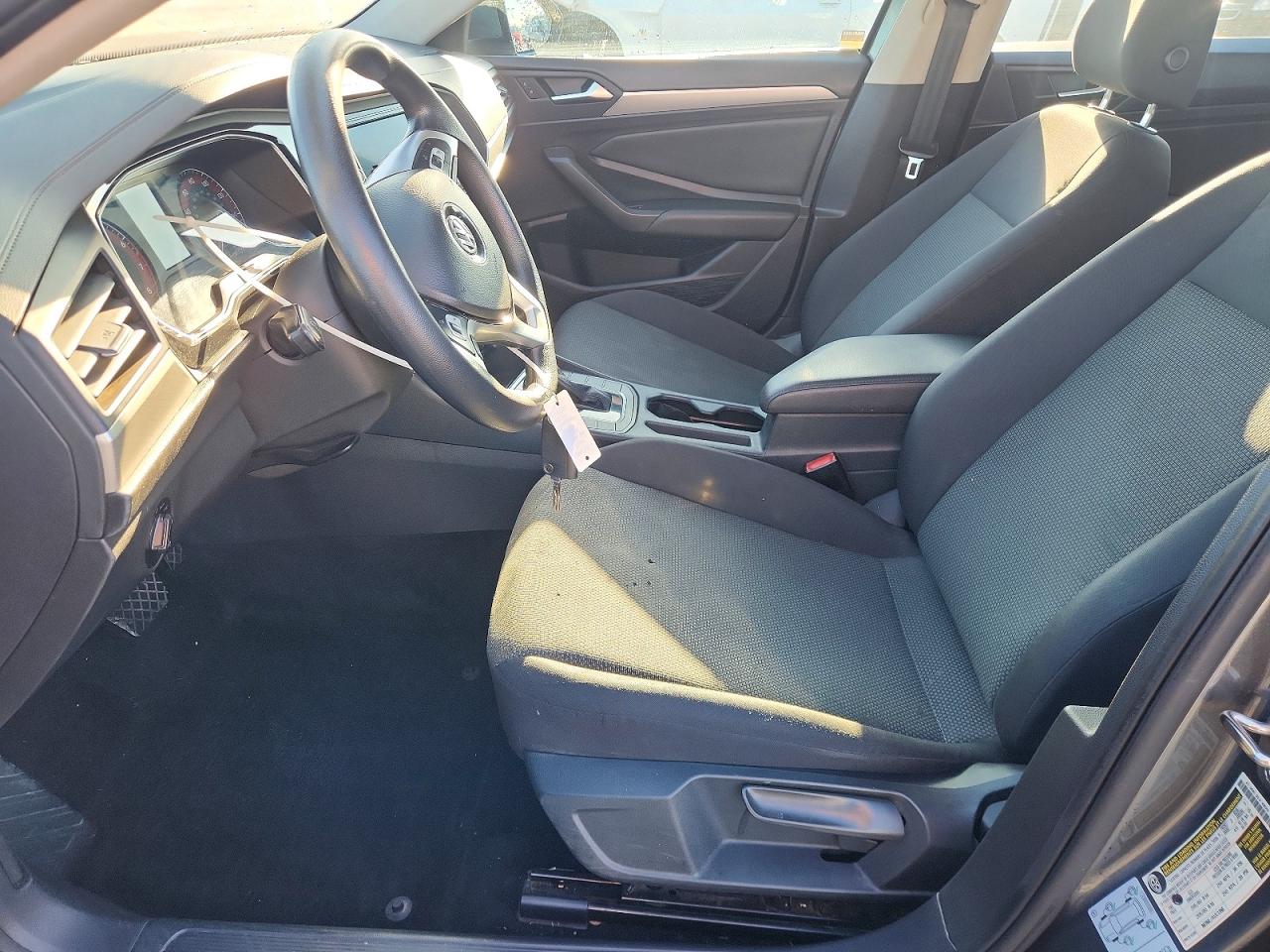 Volkswagen Jetta S