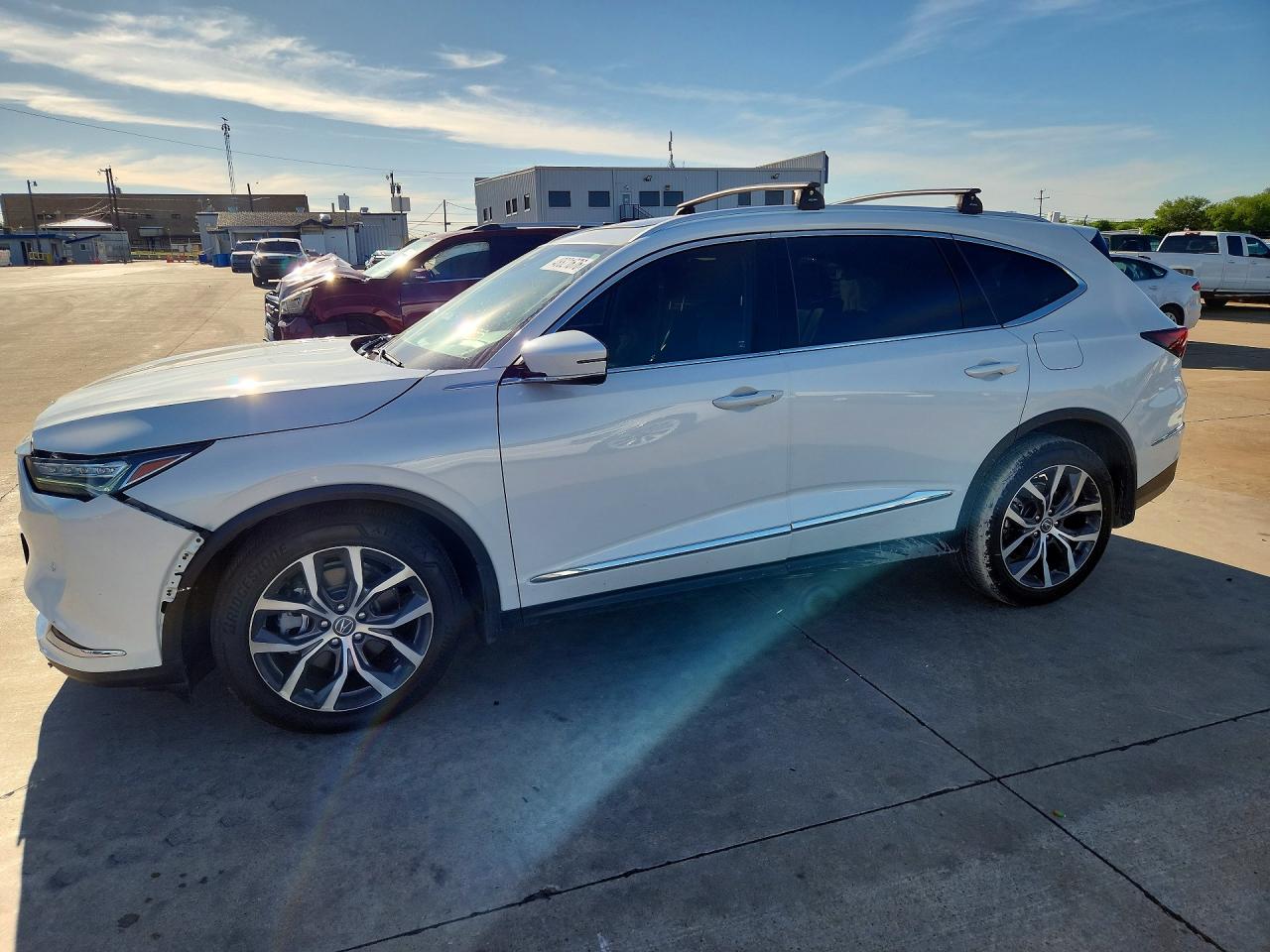 Salvage Acura MDX Image