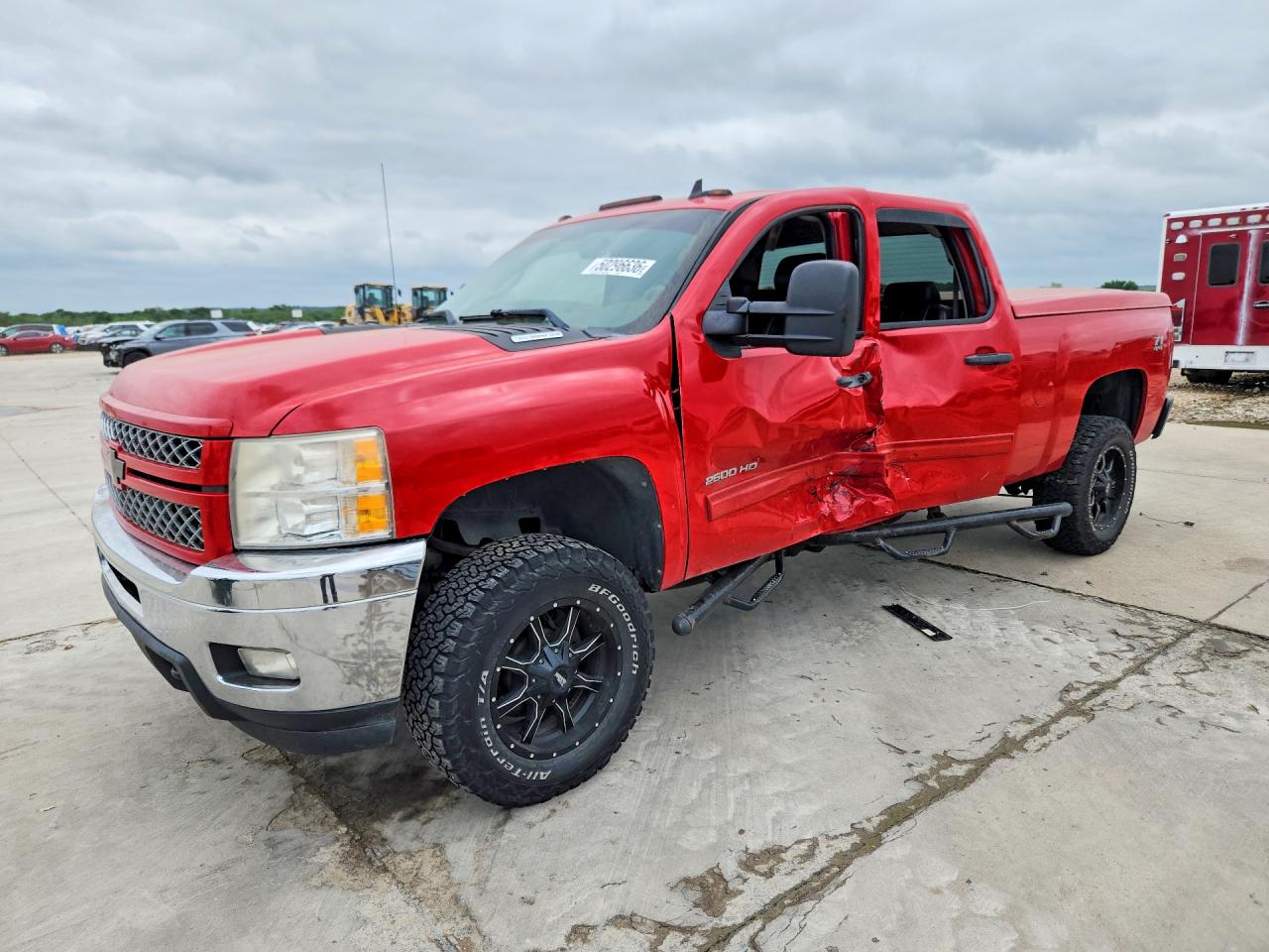 Salvage Chevrolet Silverado Image