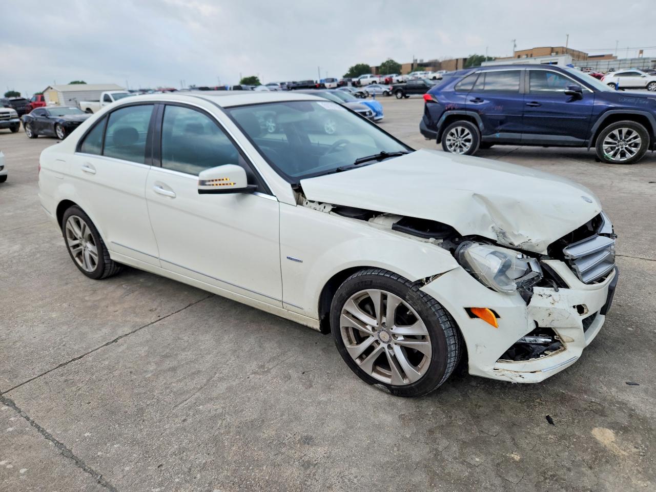 Mercedes-Benz C-Class 250