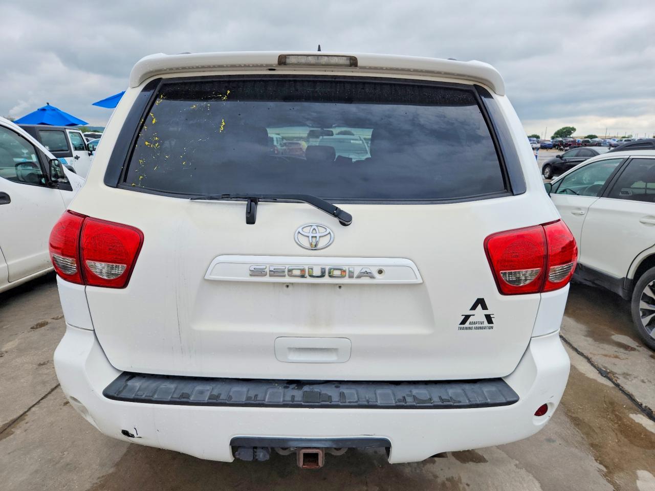 Toyota Sequoia Sr5