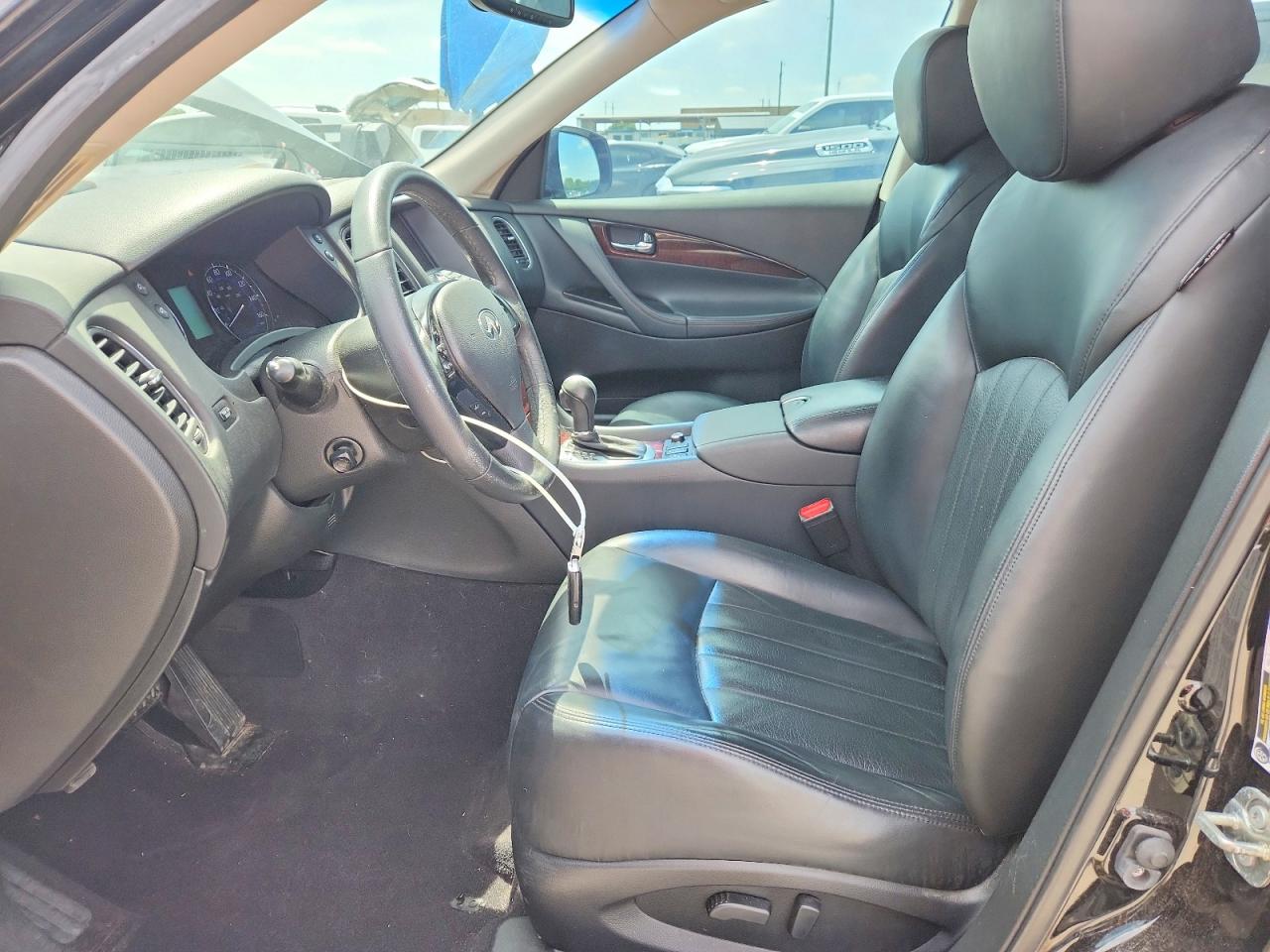 INFINITI Qx Base