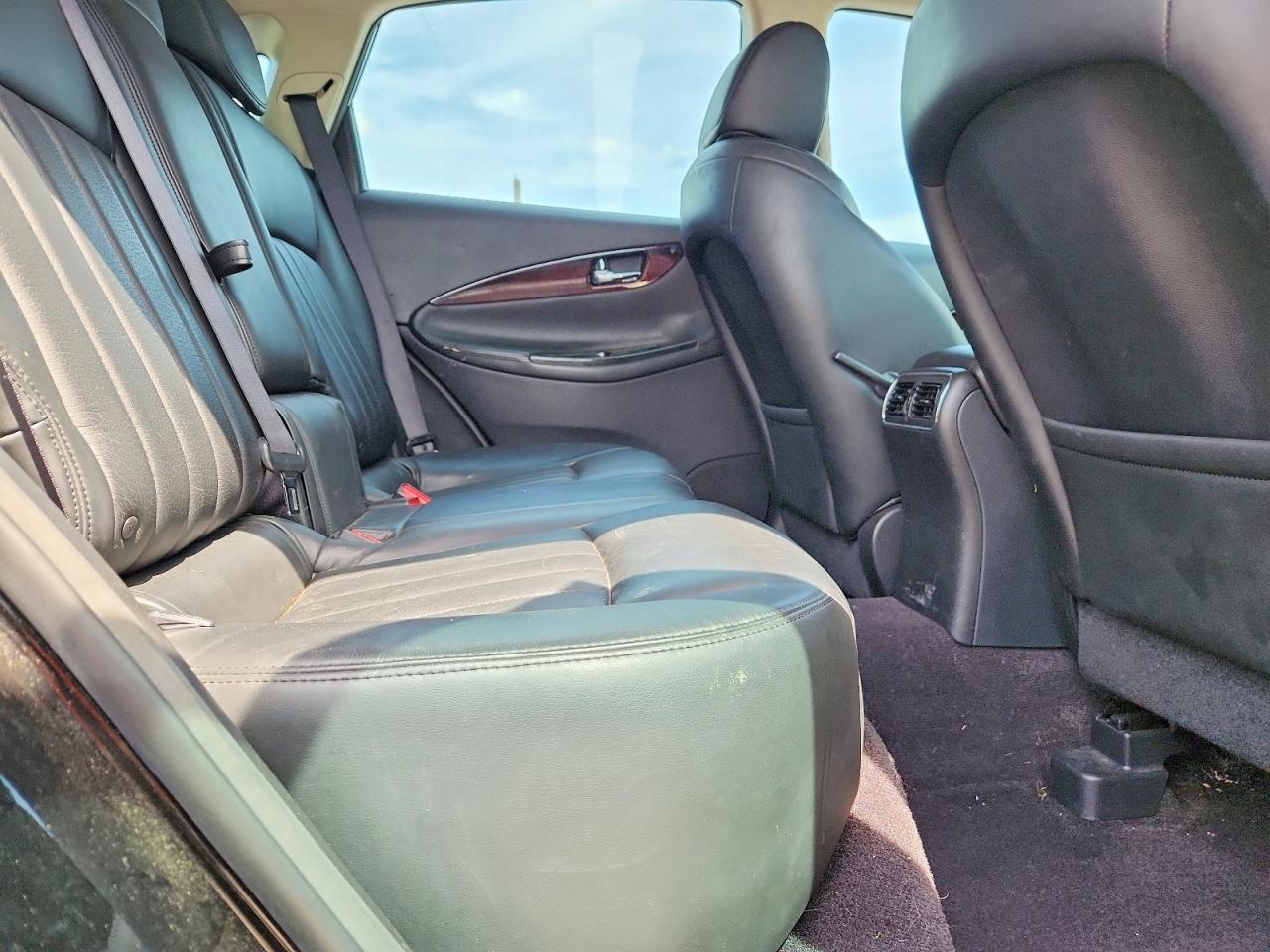 INFINITI Qx Base