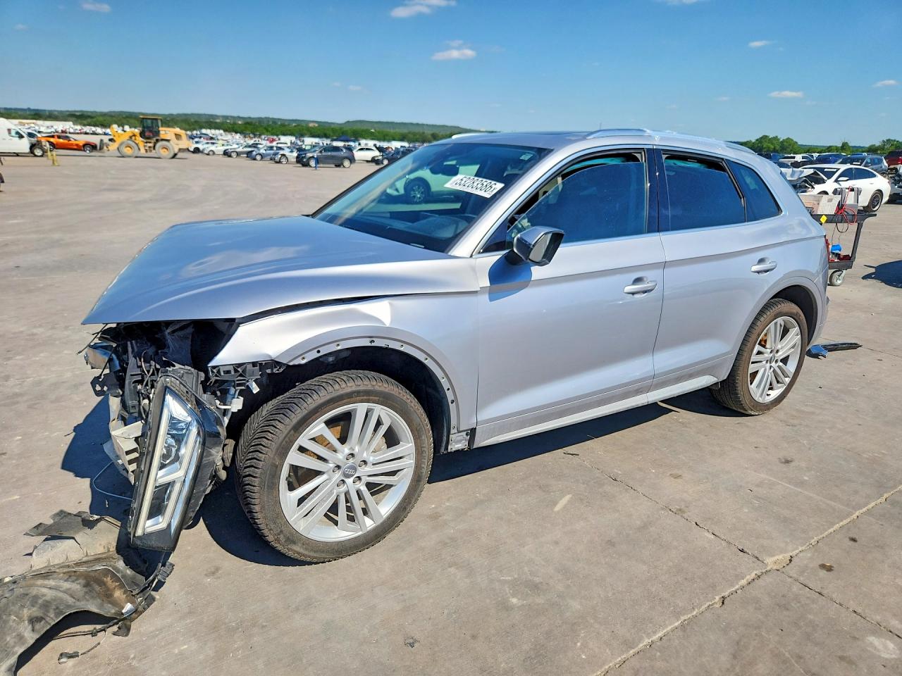 Salvage Audi Q5 Image
