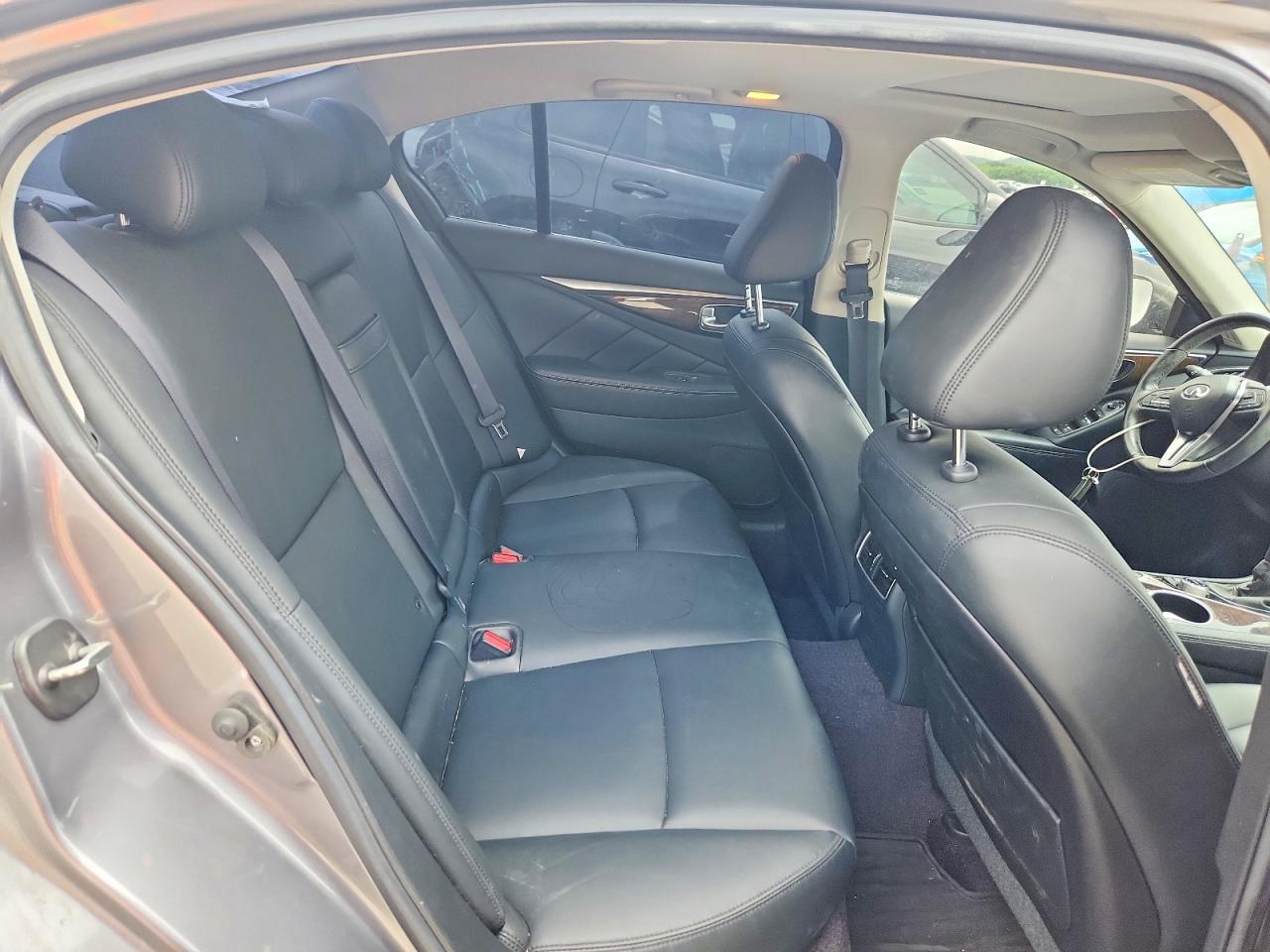 INFINITI Q50 3.0t L 3.0t Luxe