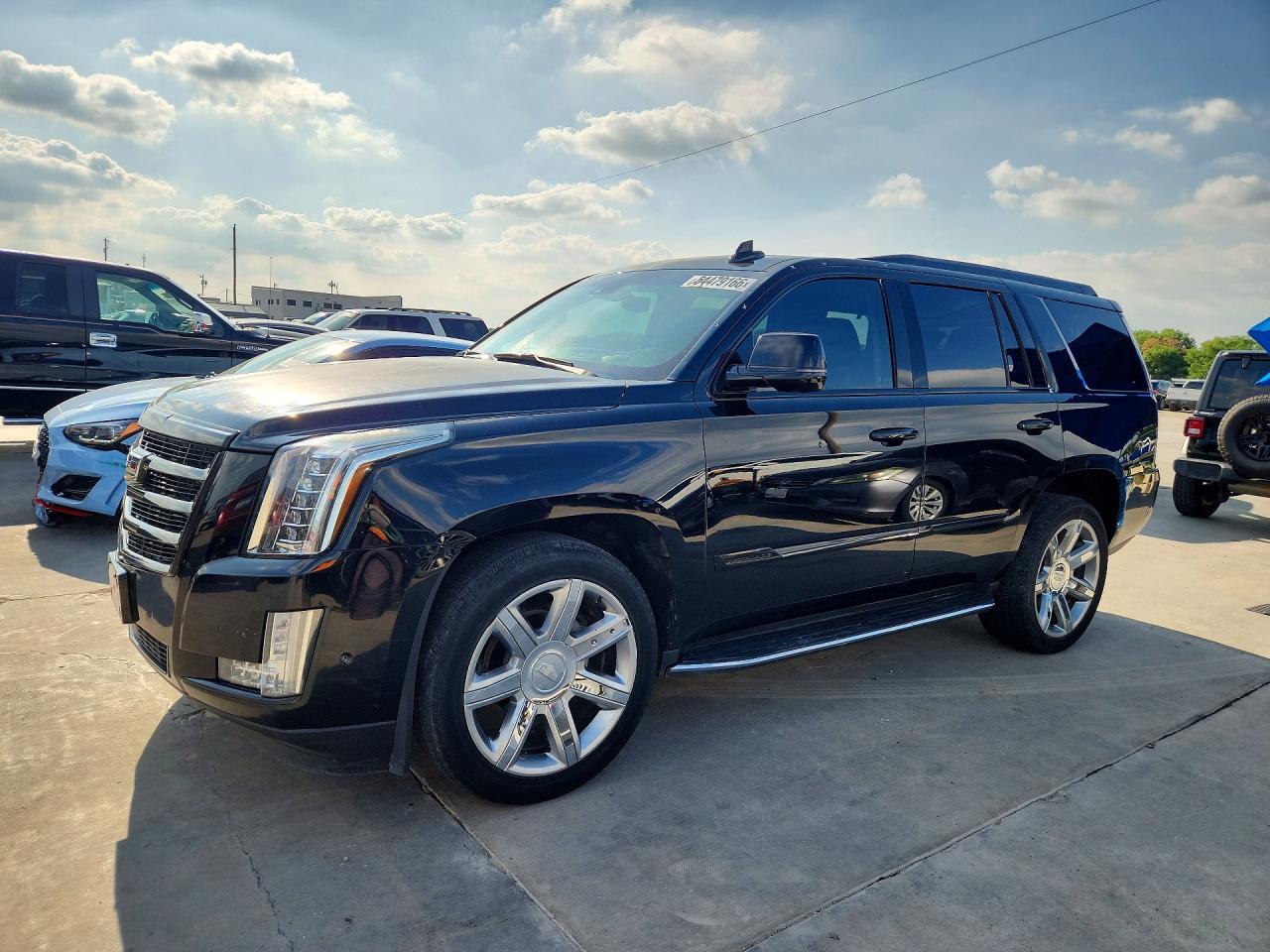 Salvage Cadillac Escalade Image