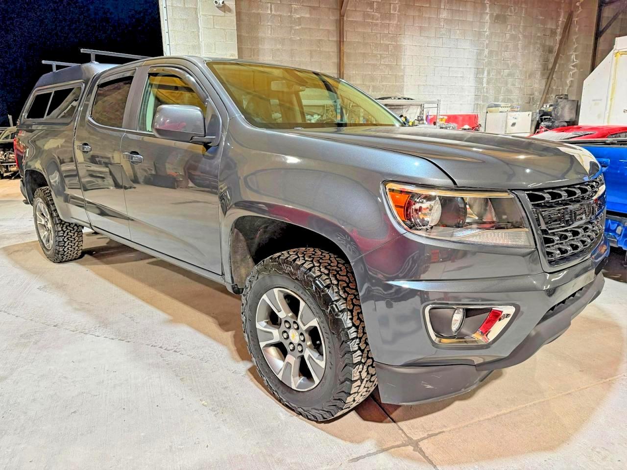 Salvage Chevrolet Colorado Image