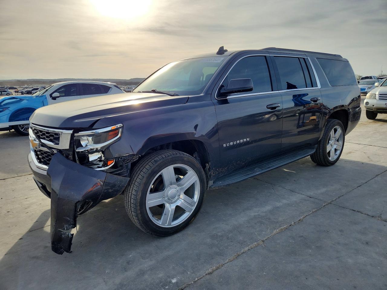 Salvage Chevrolet Suburban Image