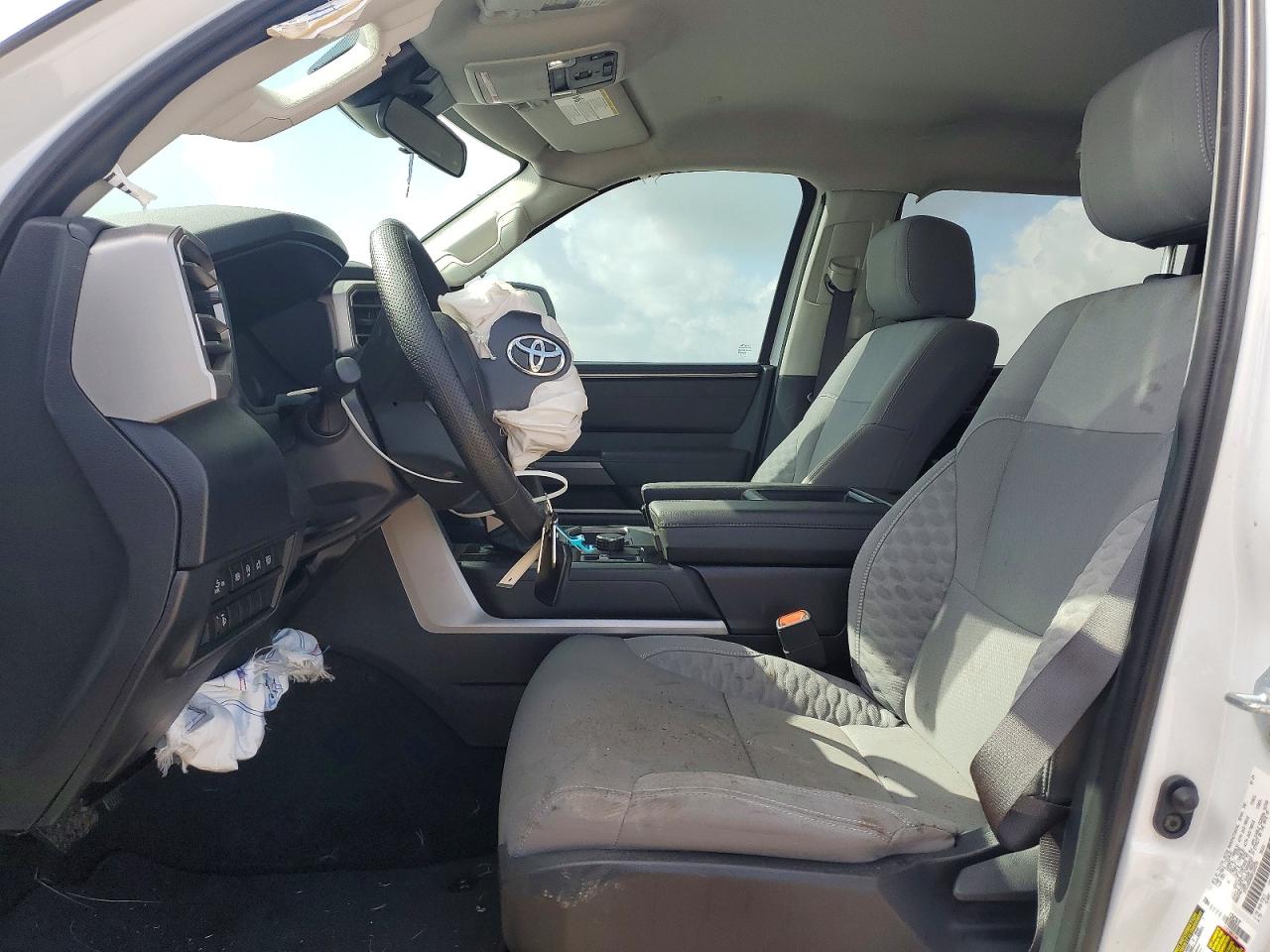 Toyota Tundra Sr5