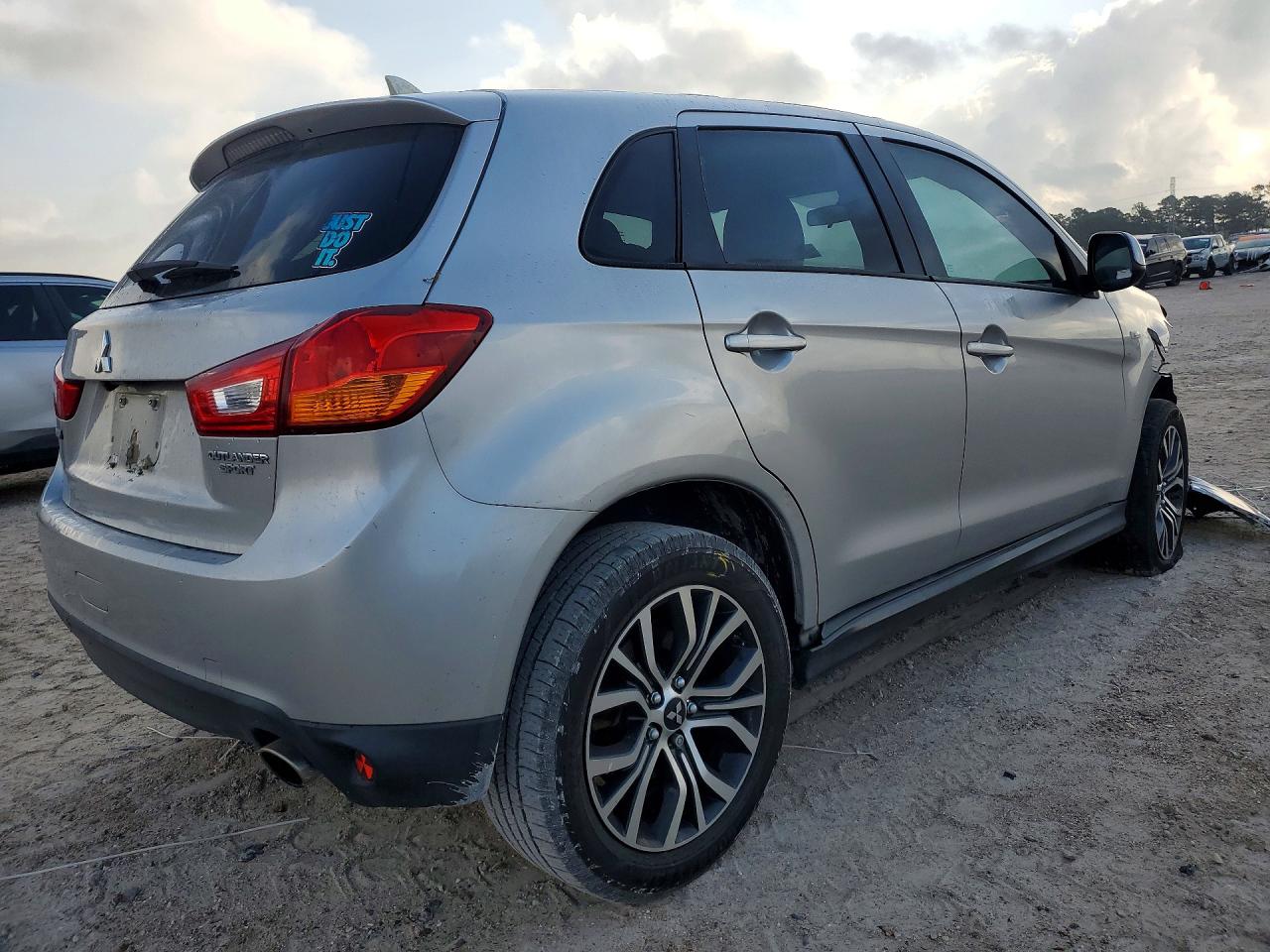 Mitsubishi Outlander Es