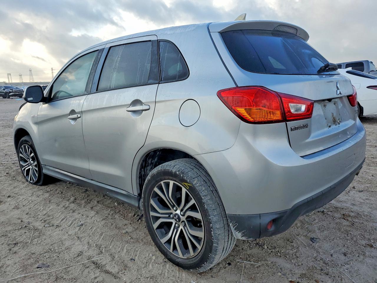 Mitsubishi Outlander Es