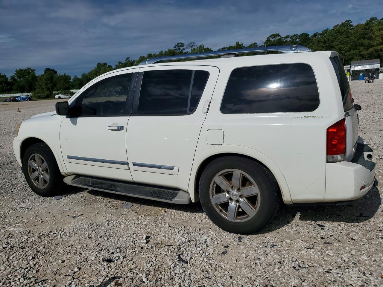 Nissan Armada Platinum