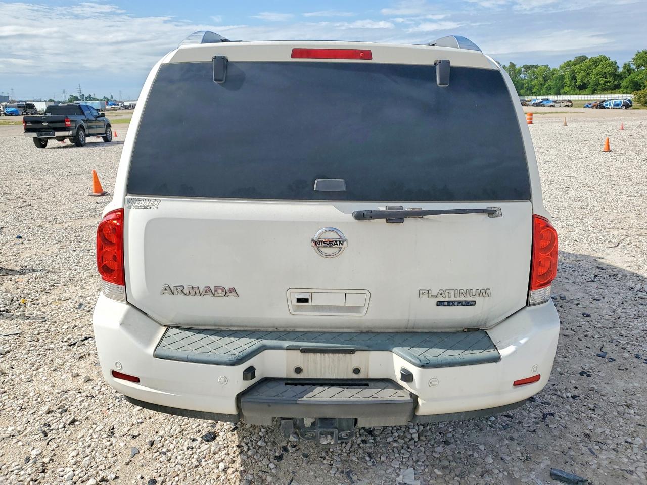 Nissan Armada Platinum
