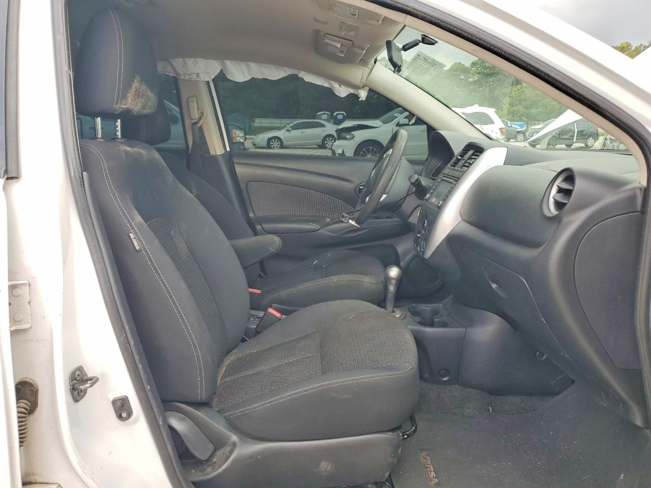 Nissan Versa 1.6 Sv