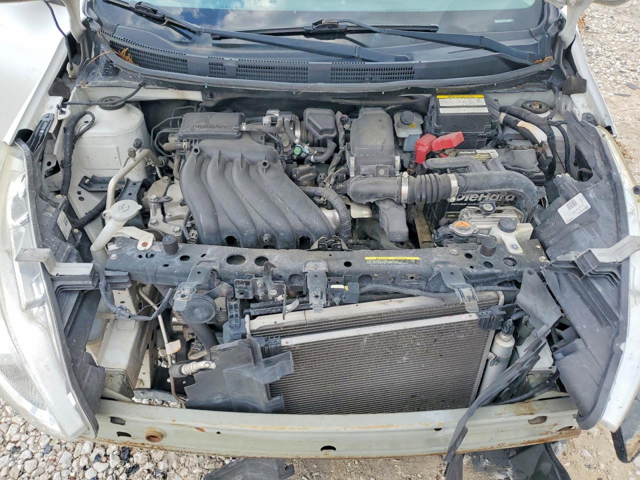 Nissan Versa 1.6 Sv