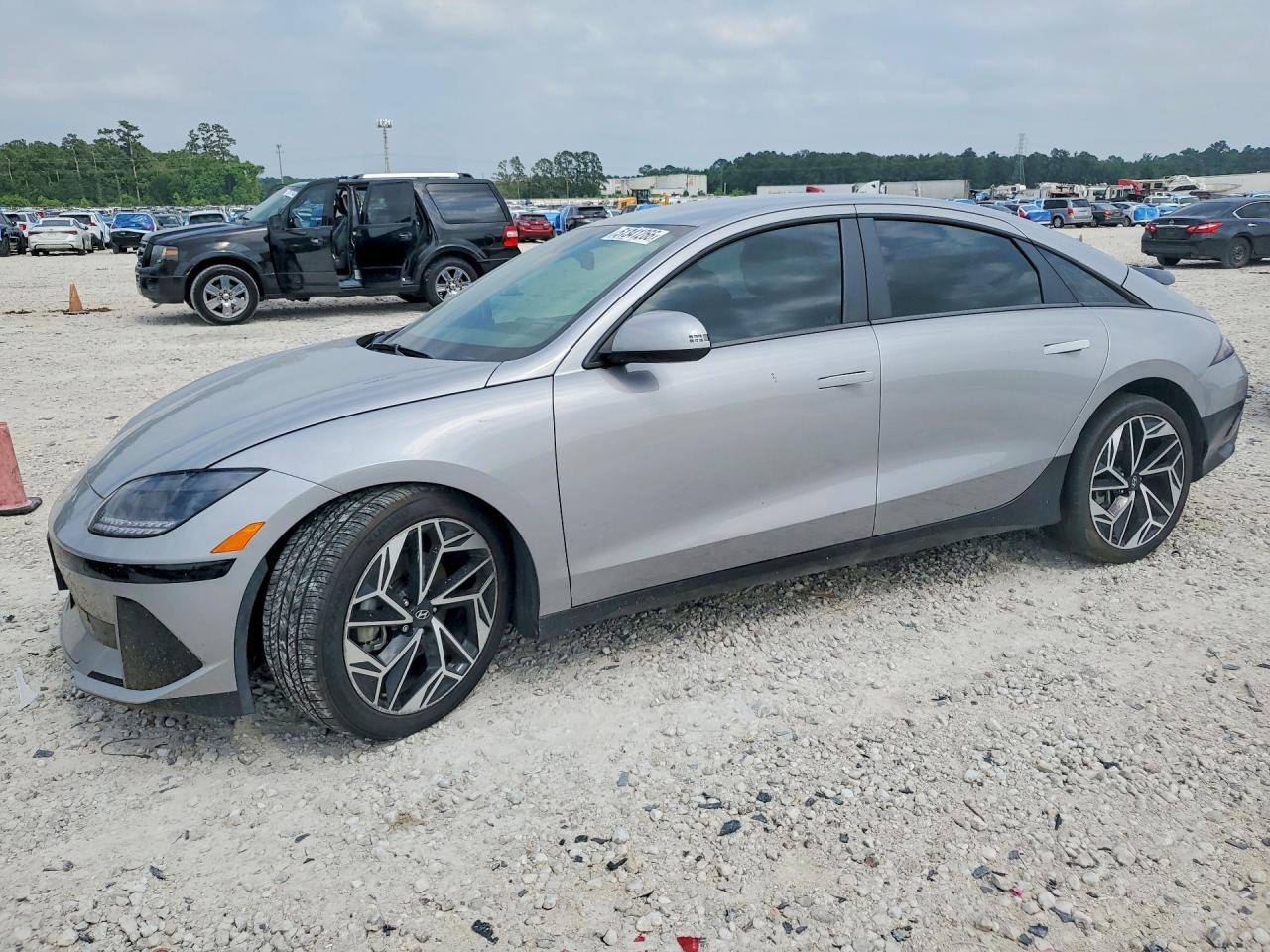 Salvage Hyundai Ioniq Image