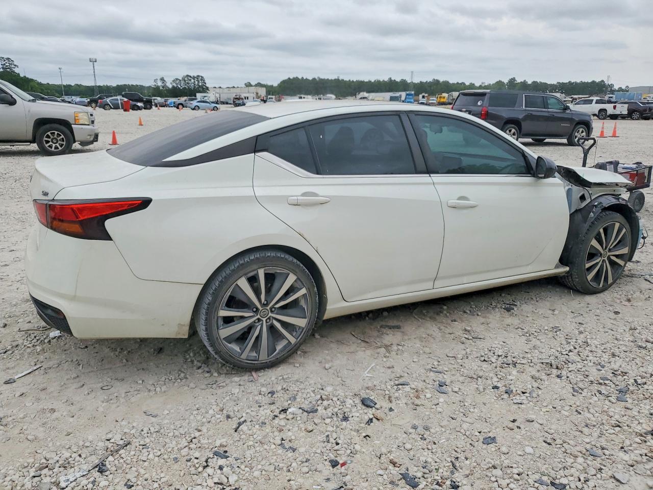 Nissan Altima Sr