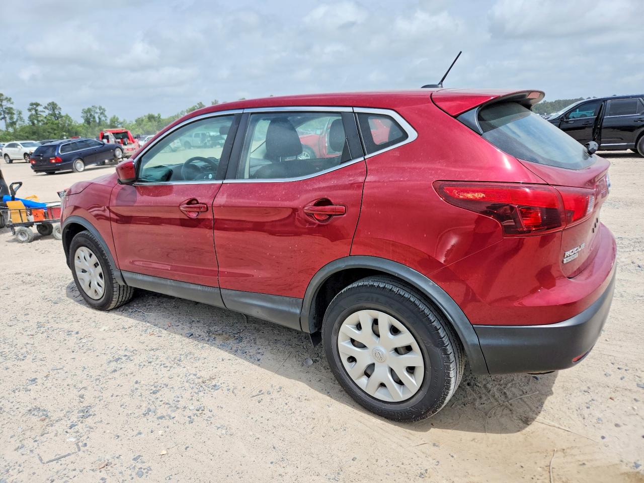 Nissan Rogue S