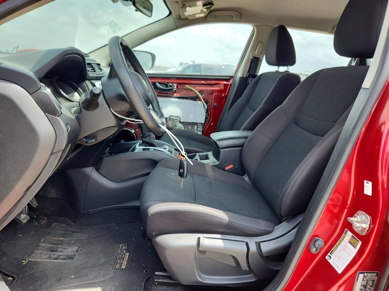 Nissan Rogue S