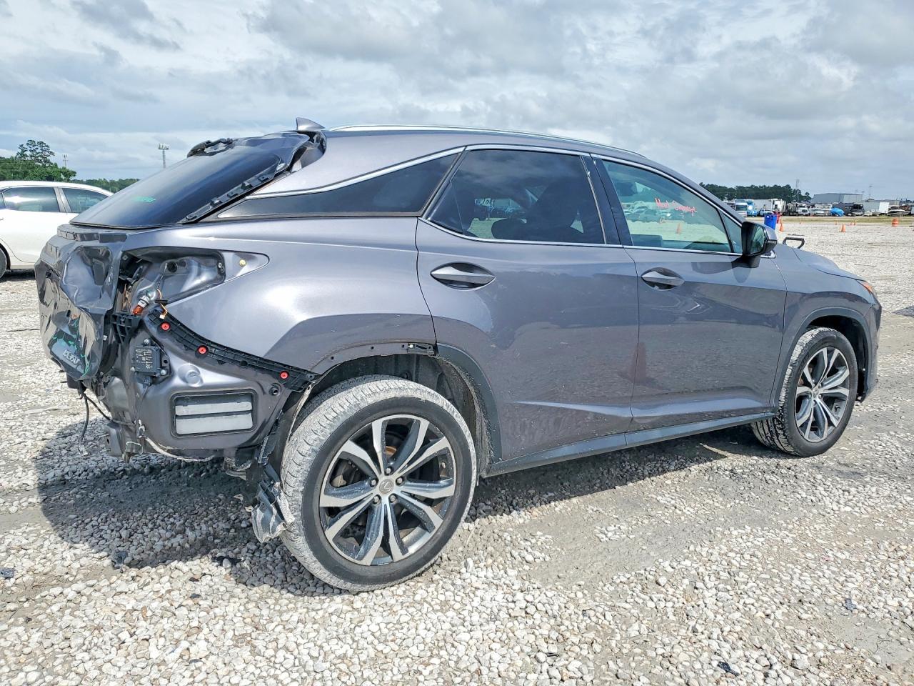 Lexus RX Base