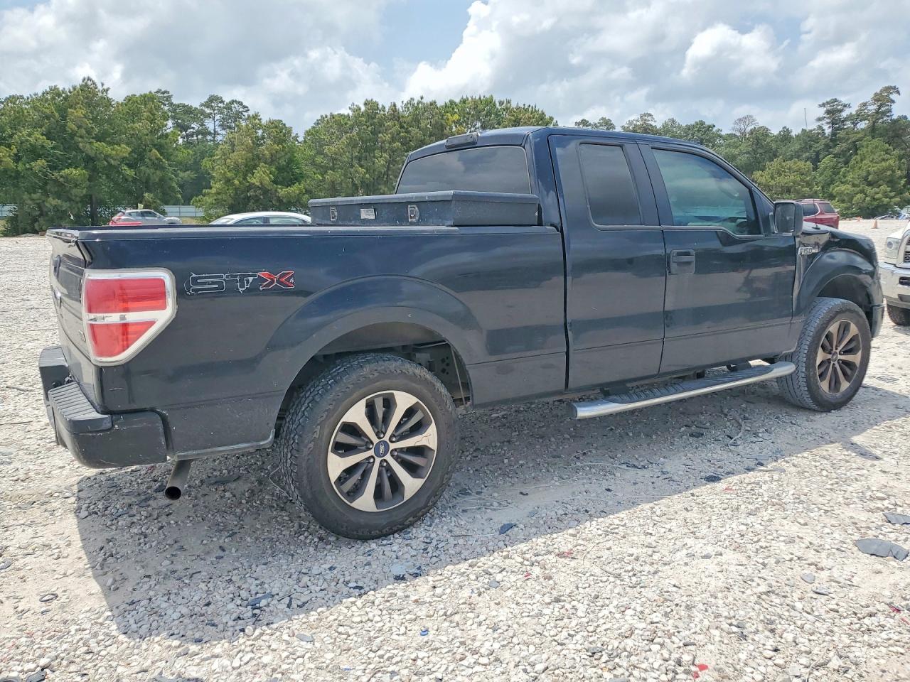 Ford F-150 Super Cab