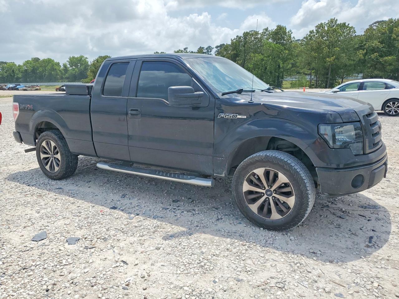 Ford F-150 Super Cab