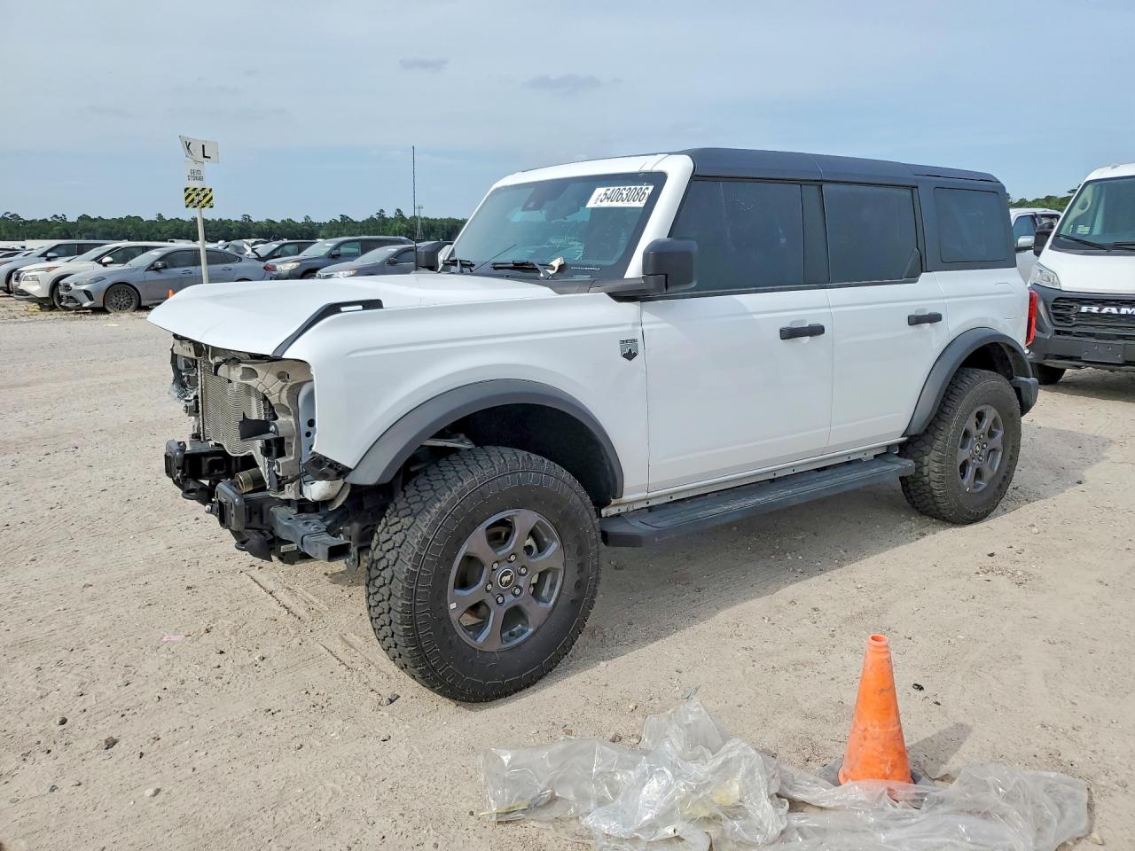 Salvage Ford Bronco Image