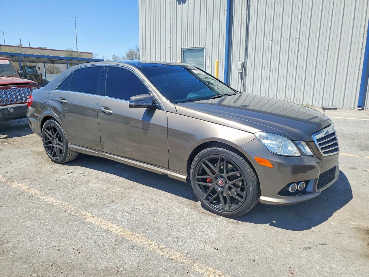 Mercedes-Benz E-Class 550 4matic