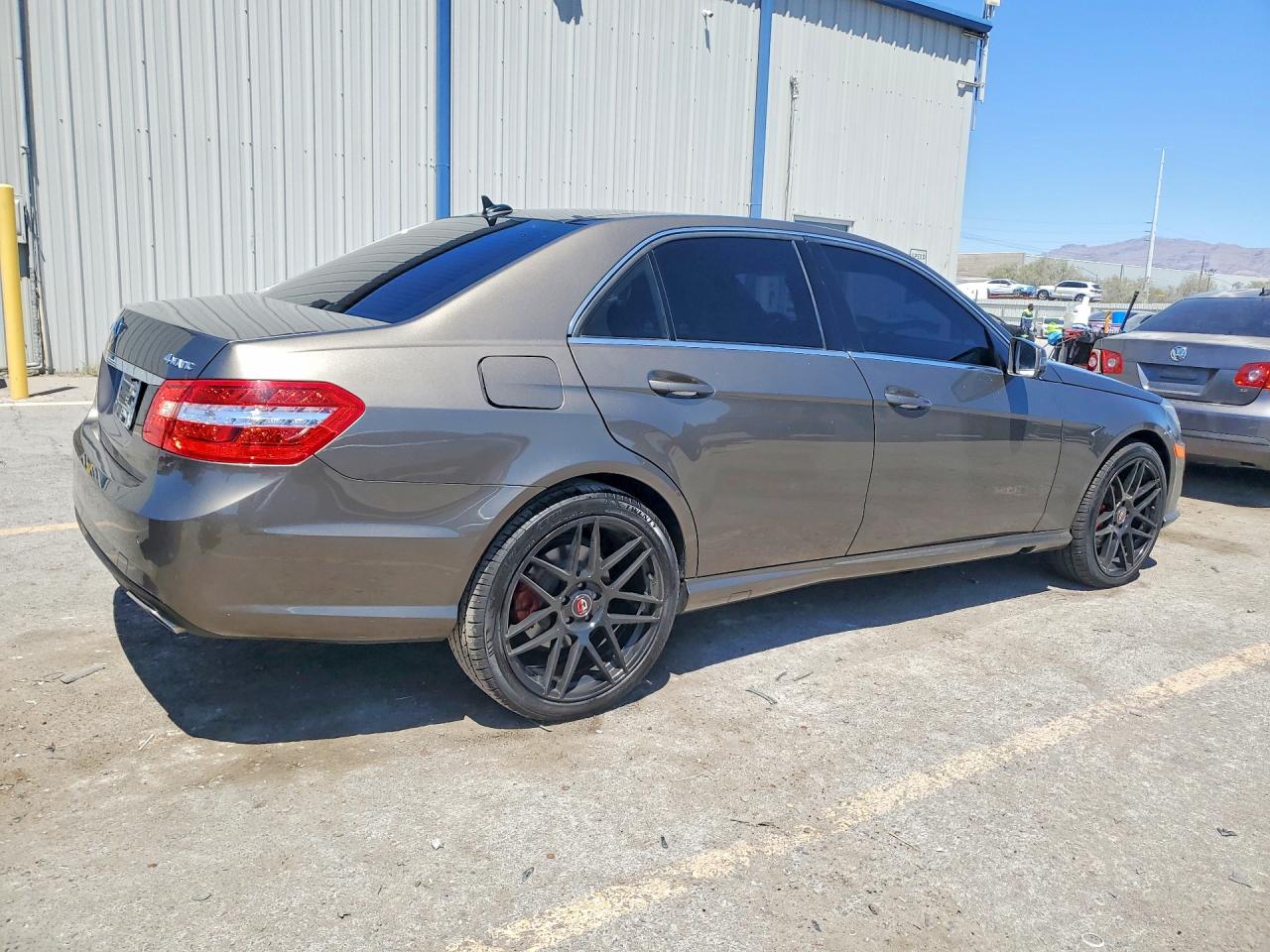 Mercedes-Benz E-Class 550 4matic