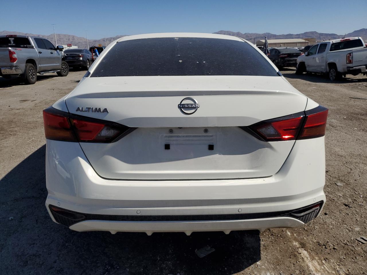 Nissan Altima S