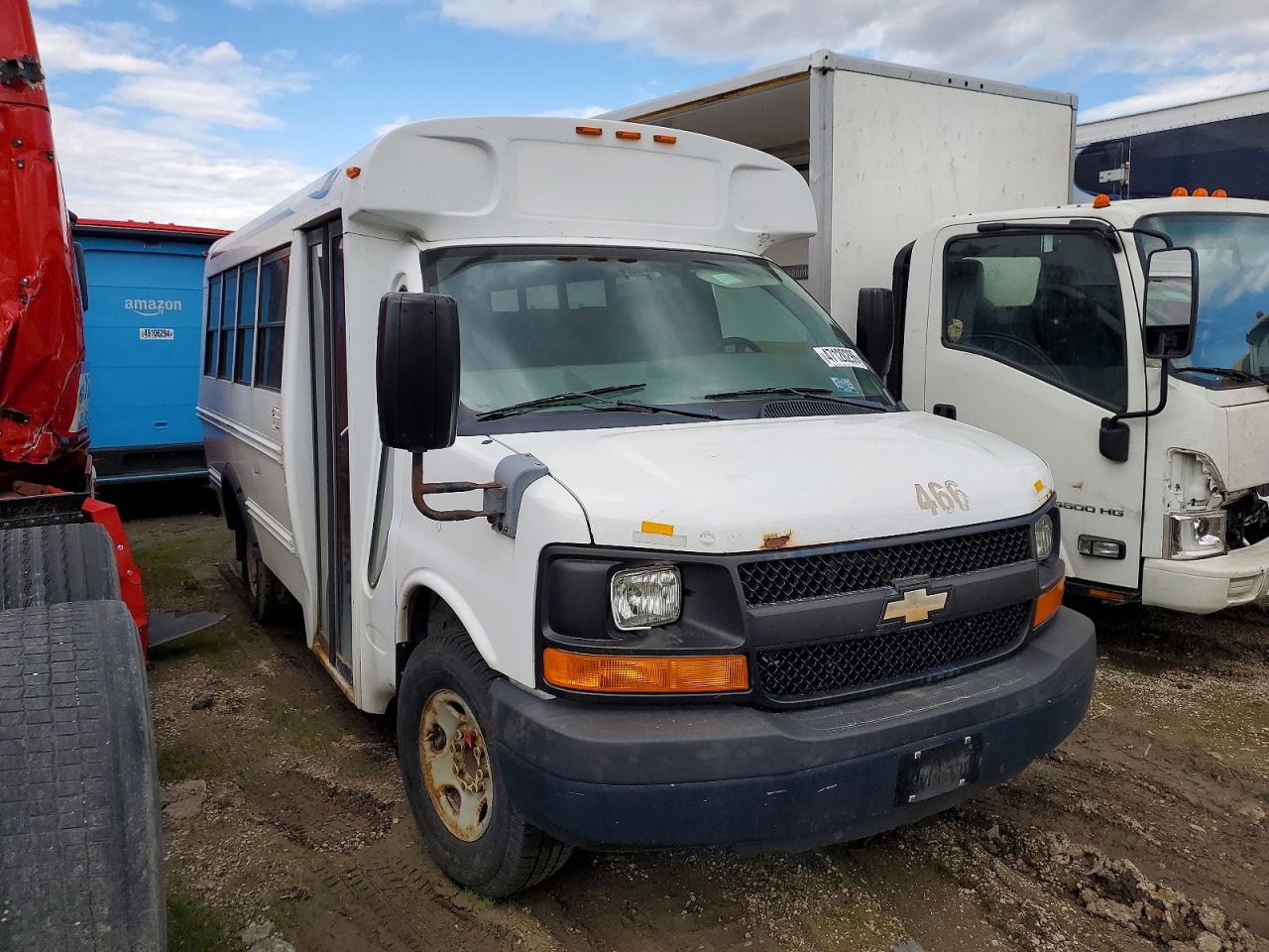 Salvage Chevrolet Express Image