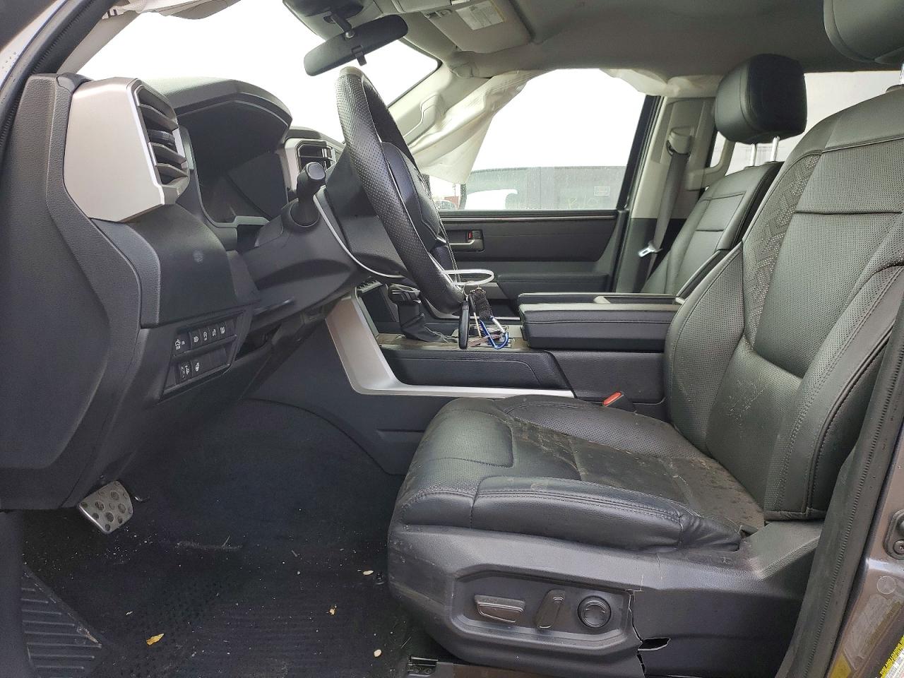 Toyota Tundra Sr5