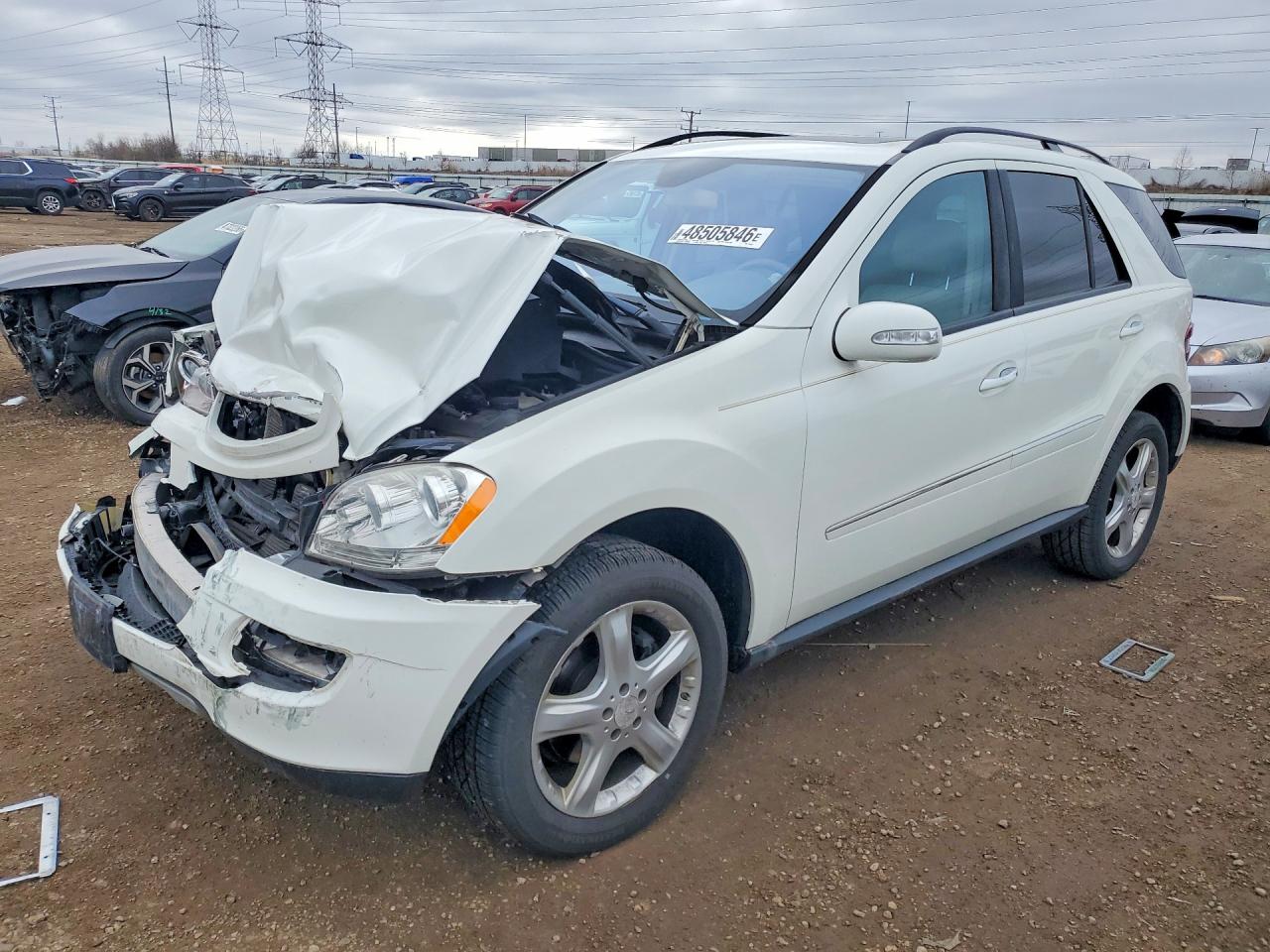 Salvage Mercedes-Benz M-Class Image