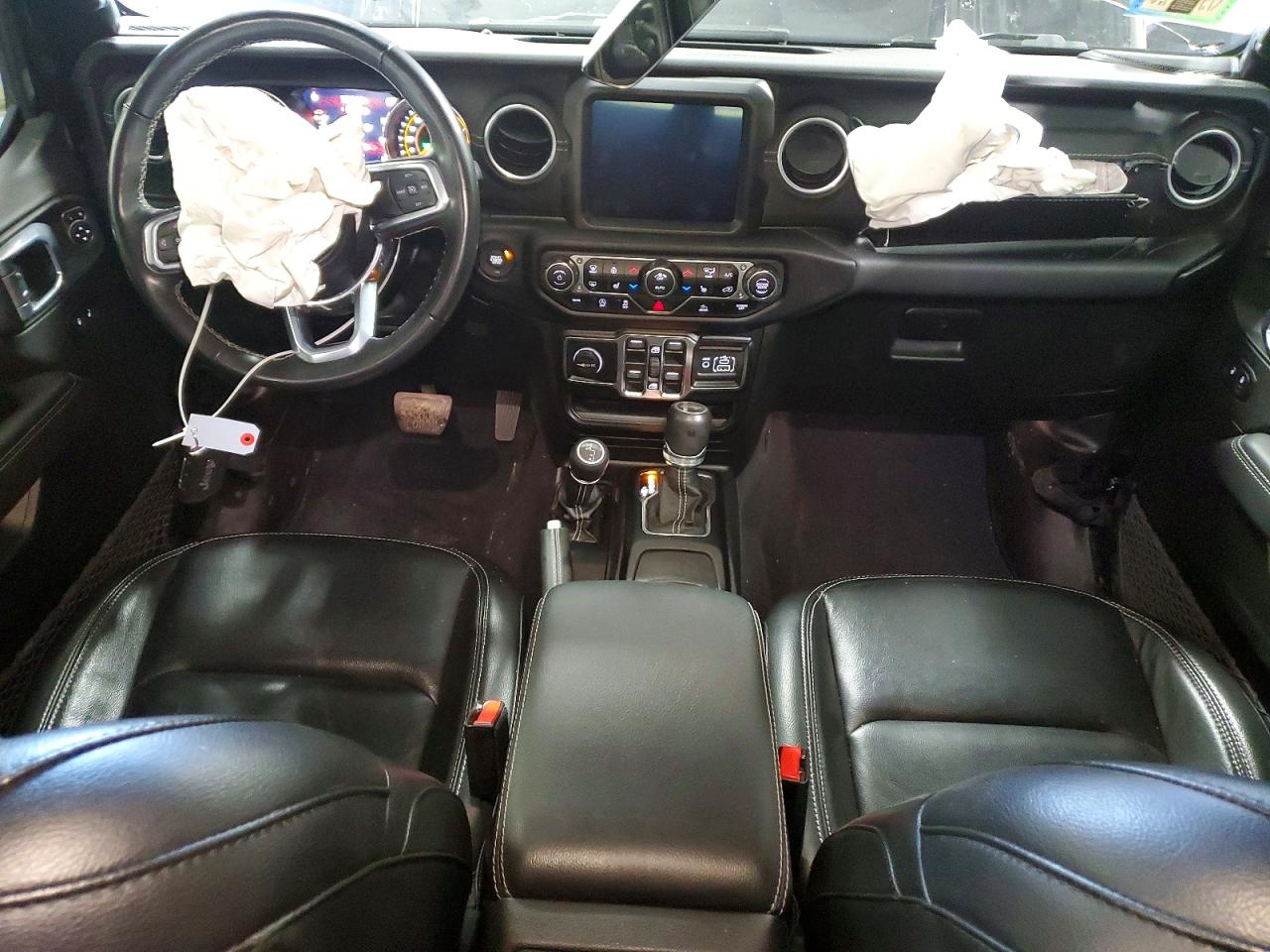 Jeep Wrangler Sahara