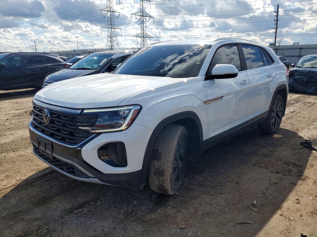 Salvage Volkswagen Atlas Image