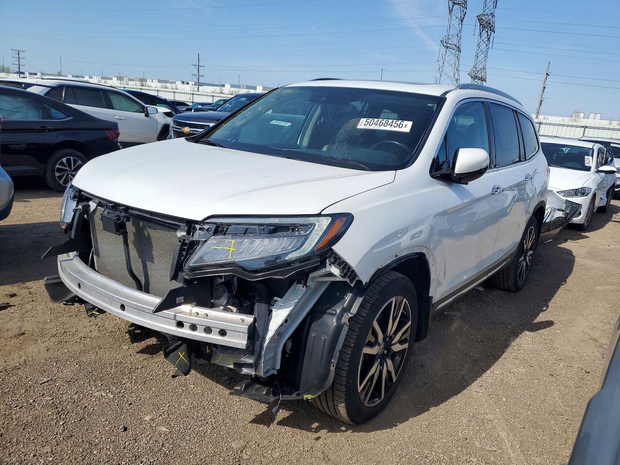 Salvage Honda Pilot Image