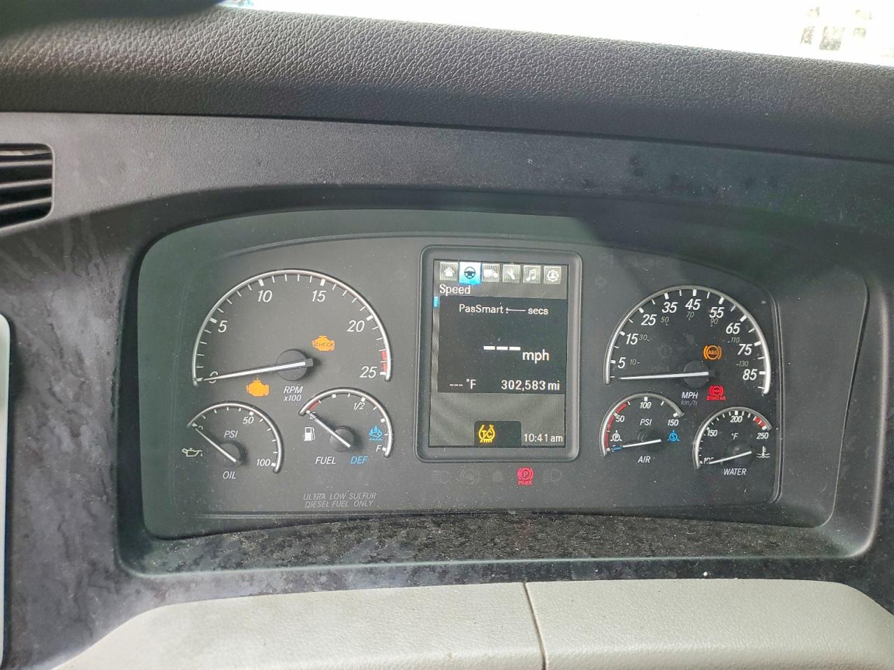 Freightliner Cascadia 126